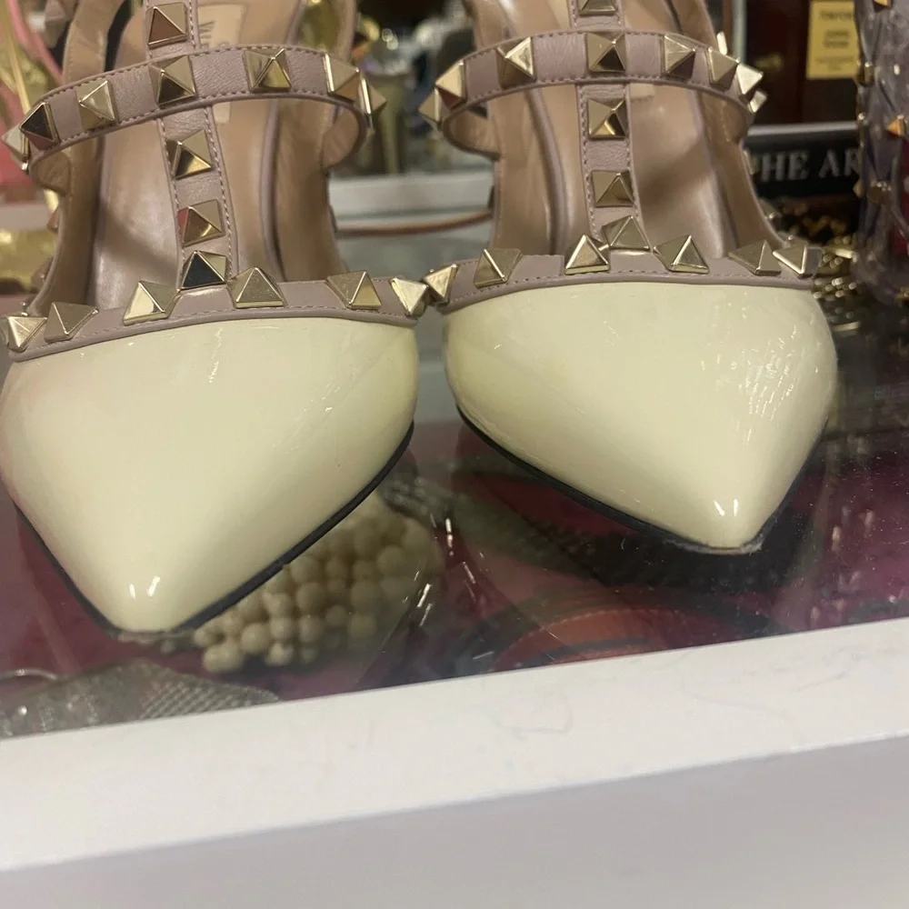 Valentino Two-Tone Rockstud T-Strap Pointed Pumps in Ivory and Nude - Picture 5 of 9